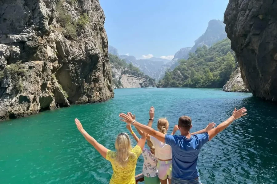 Green Canyon Boat Tour