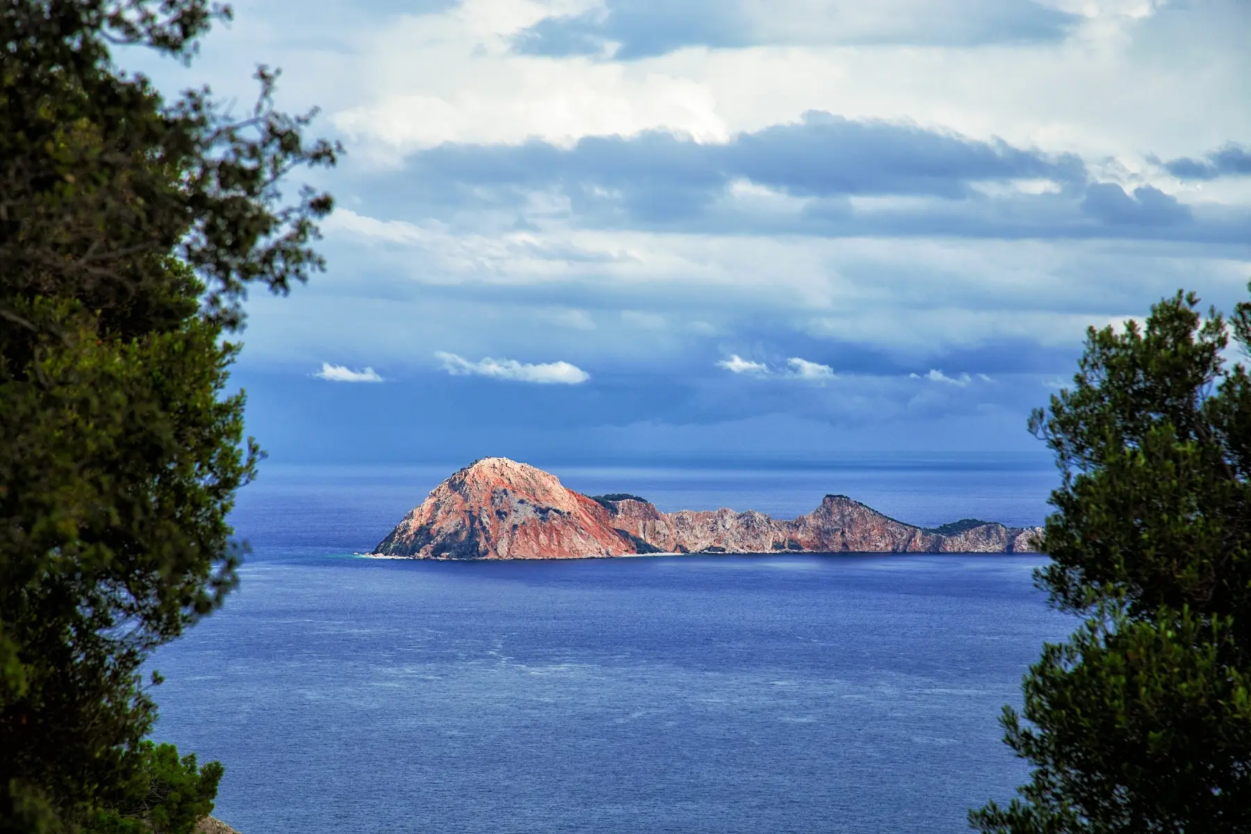 Suluada Maldives Boat Tour